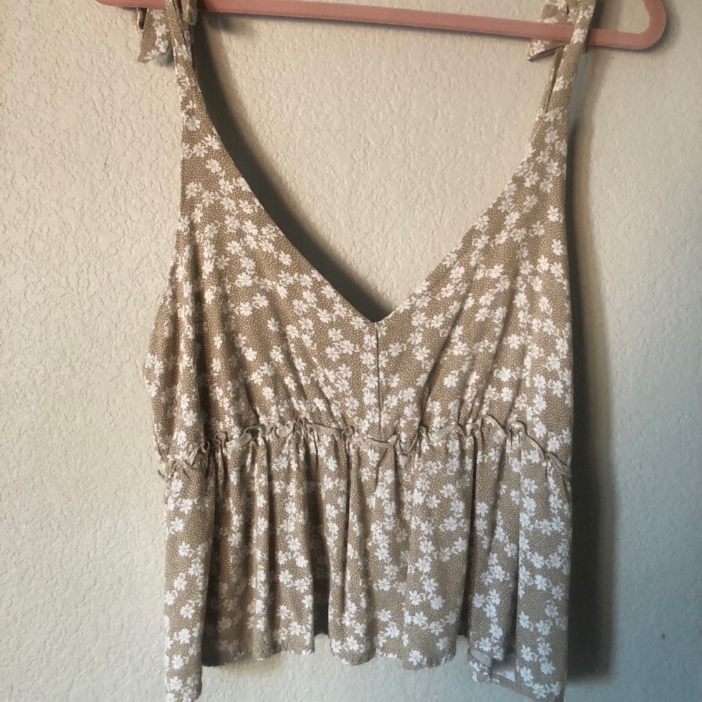 TAN FLOWER CROP TOP